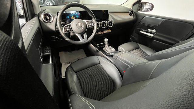 MERCEDES-BENZ B 180 d Premium