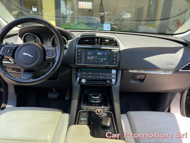 JAGUAR F-Pace 2.0 D 180 CV AWD Prestige