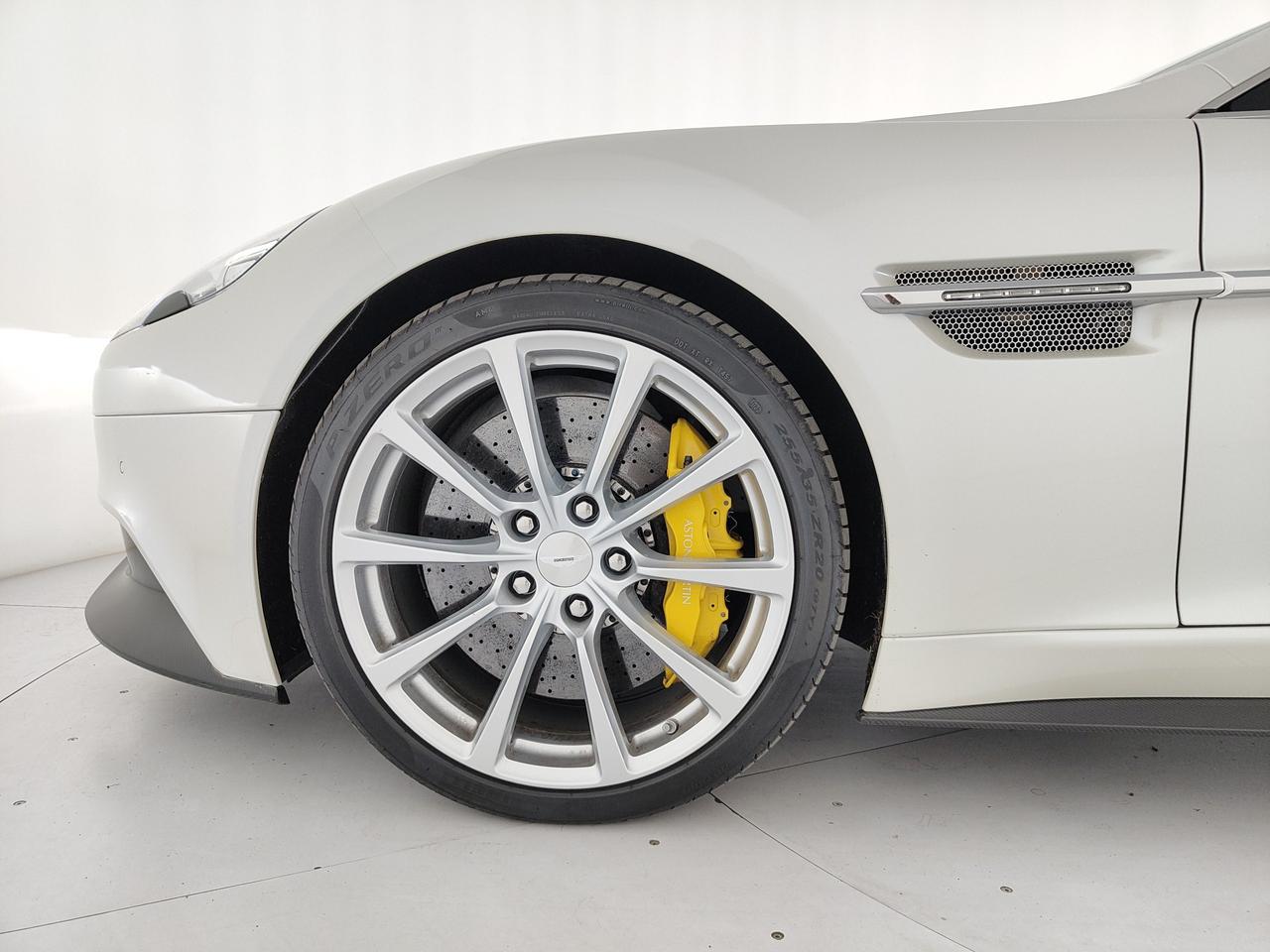 ASTON MARTIN Vanquish Coupe 6.0 V12 S touchtronic