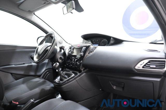 LANCIA Ypsilon 1.2 69 CV 5 PORTE S&S GOLD NEOPATENTATI
