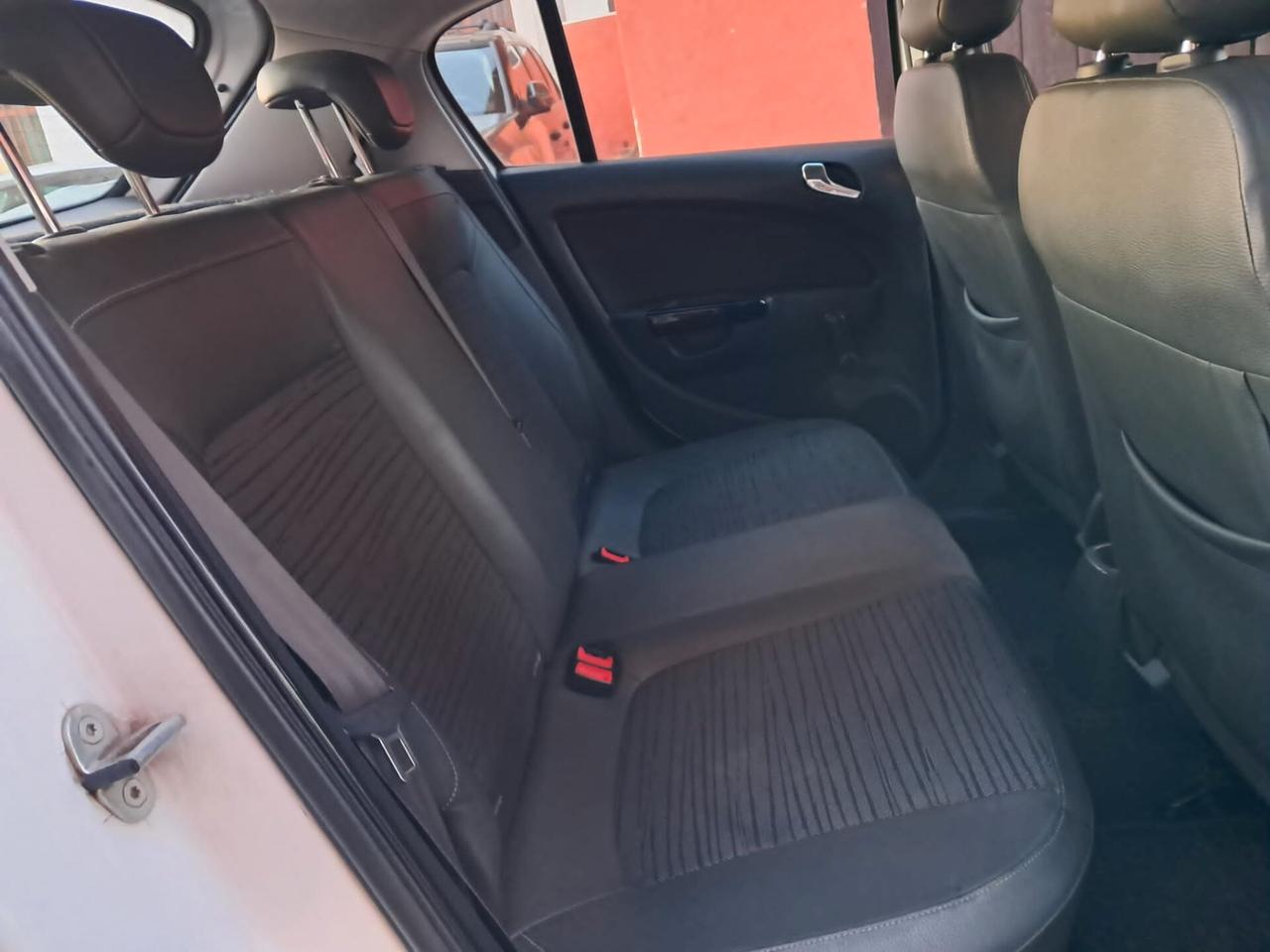 Opel Corsa 1.2 85CV 5 porte GPL-TECH Edition