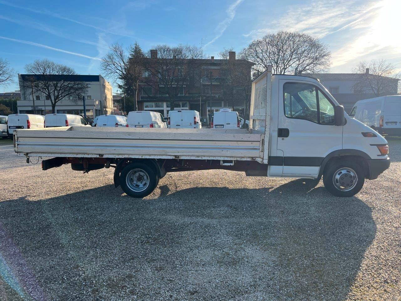 Iveco Daily 35C9 Cassone