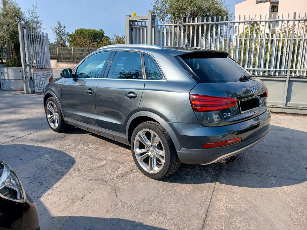 Audi Q3 2.0 TDI 177 CV quattro S tronic Line Edition
