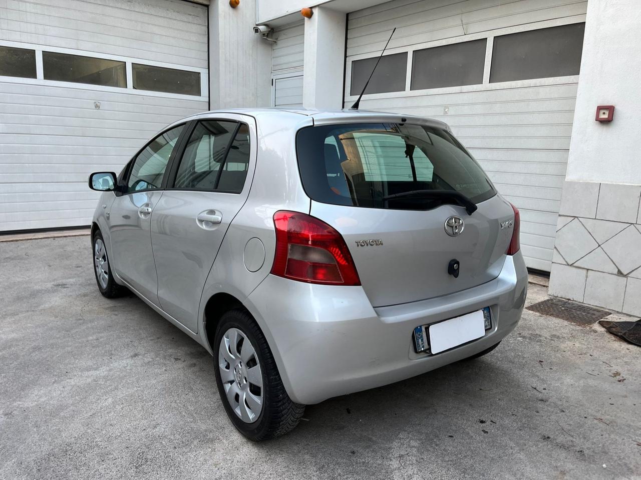 Toyota Yaris 1.4 D-4D 5 porte Sol