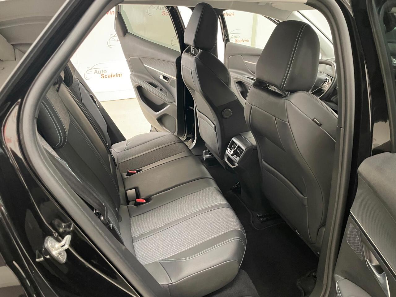 Peugeot 3008 1.5 BlueHDi 130 S&S EAT8 Allure Pack