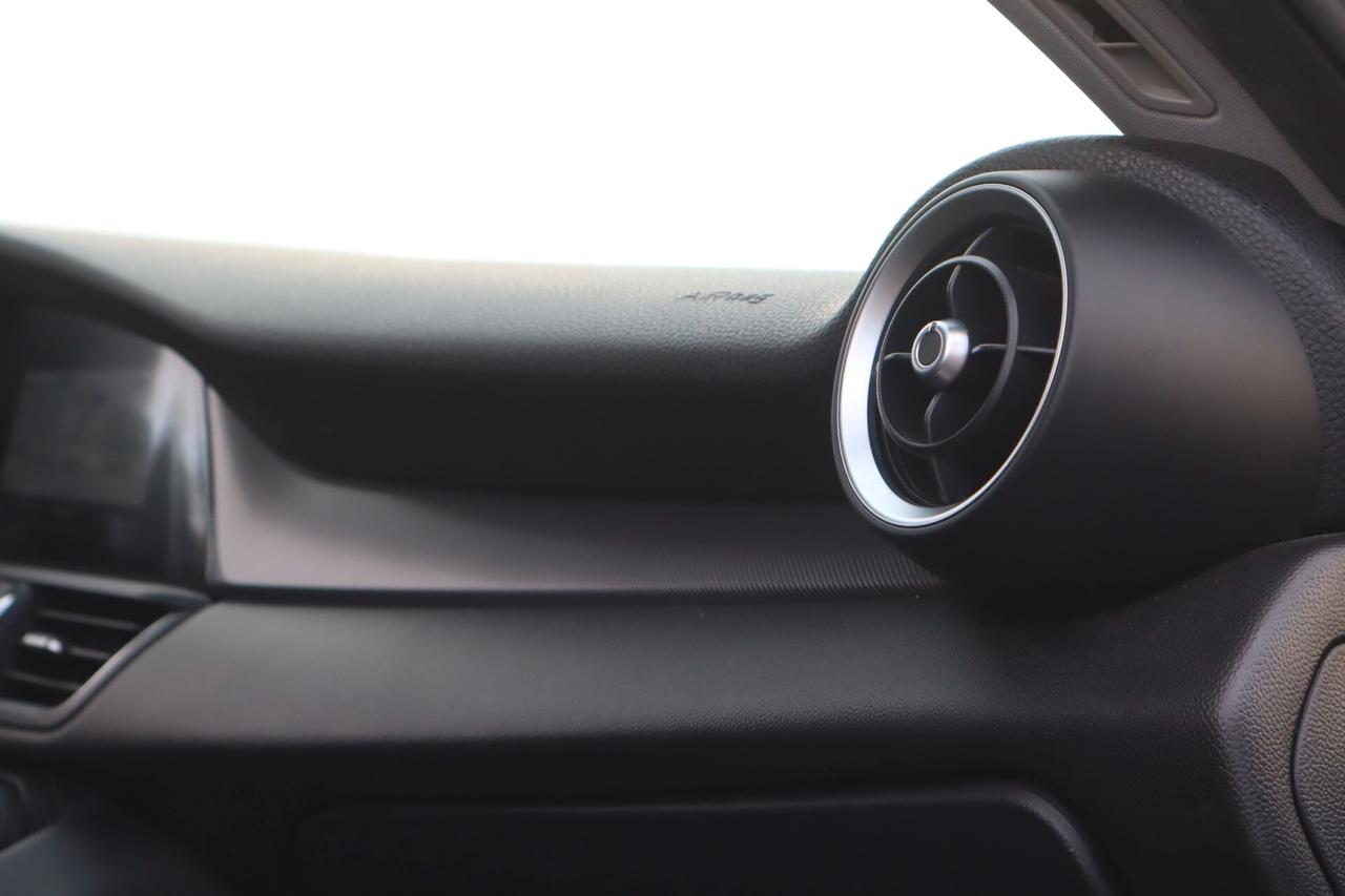 Alfa Romeo Giulia Tua A SOLI 152€