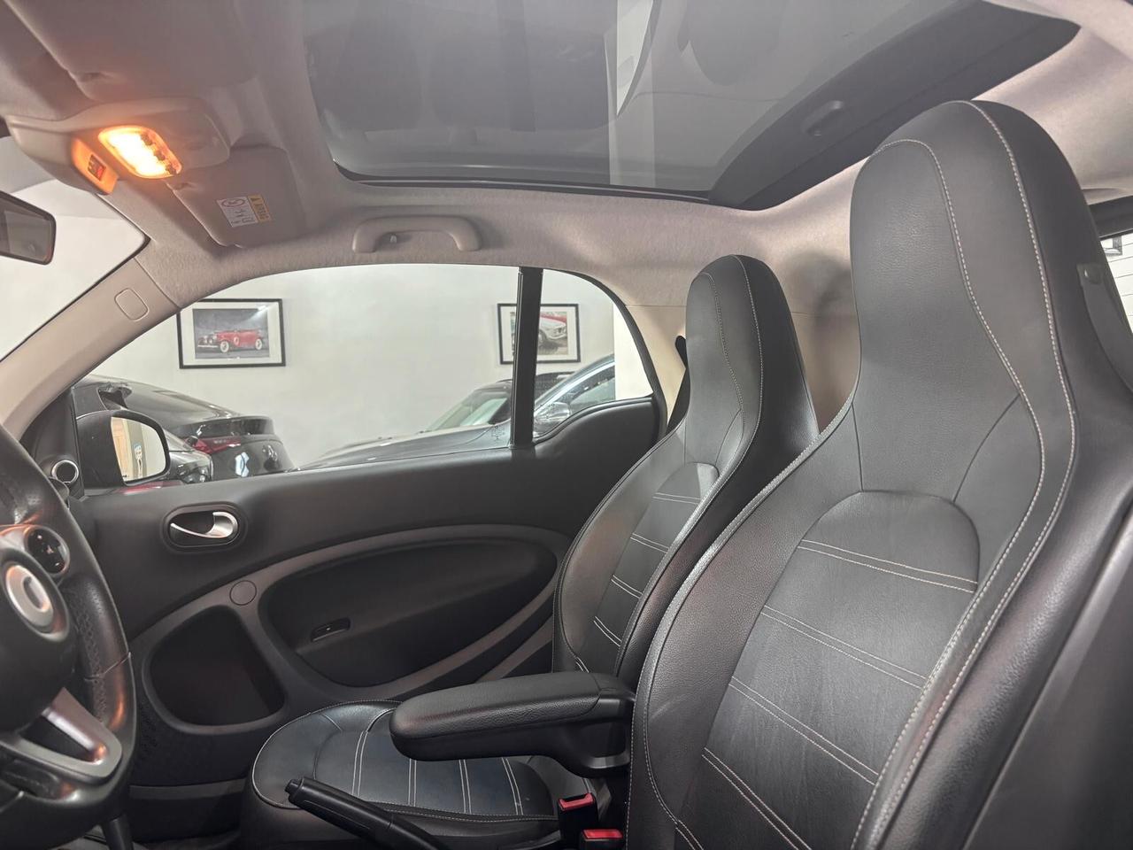 SMART FORTWO 0.9 TWINAMIC TURBO PRIME TETTO-LED