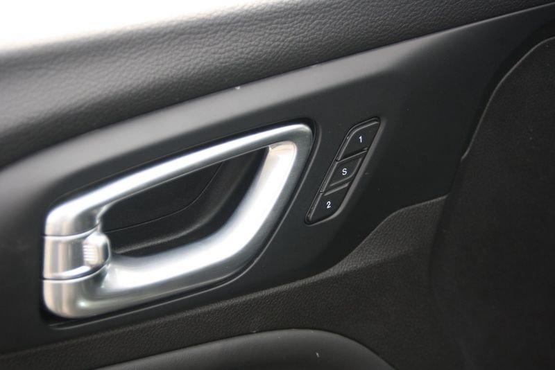 Jeep Compass e-Hybrid 1.5 Turbo MHEV T4 96kW Summit DDCT