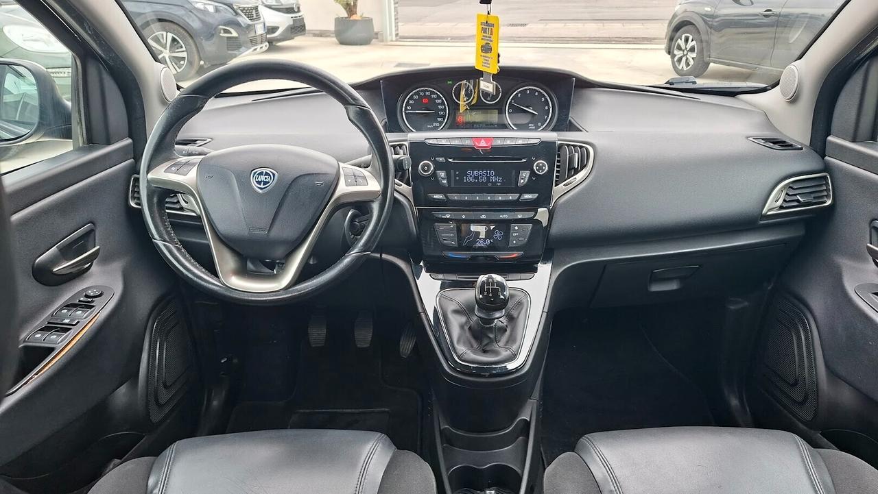 Lancia Ypsilon 1.2 69 CV GPL di serie Ecochic Gold