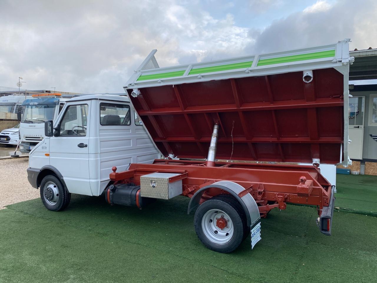 Iveco Daily 35-12 Ribaltabile Trilaterale