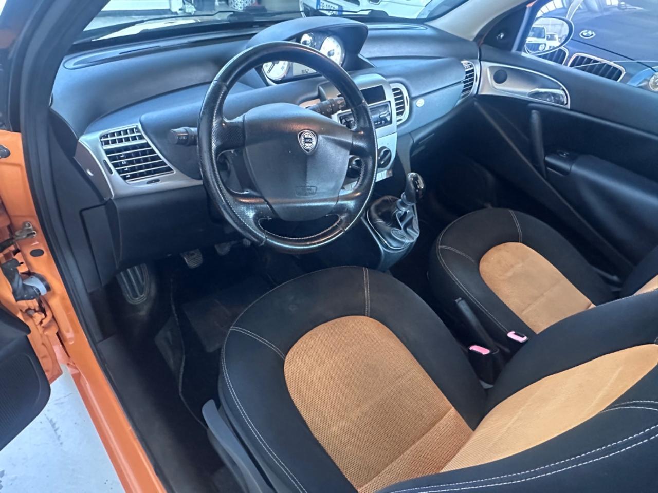 Lancia Ypsilon 1.2 Platino