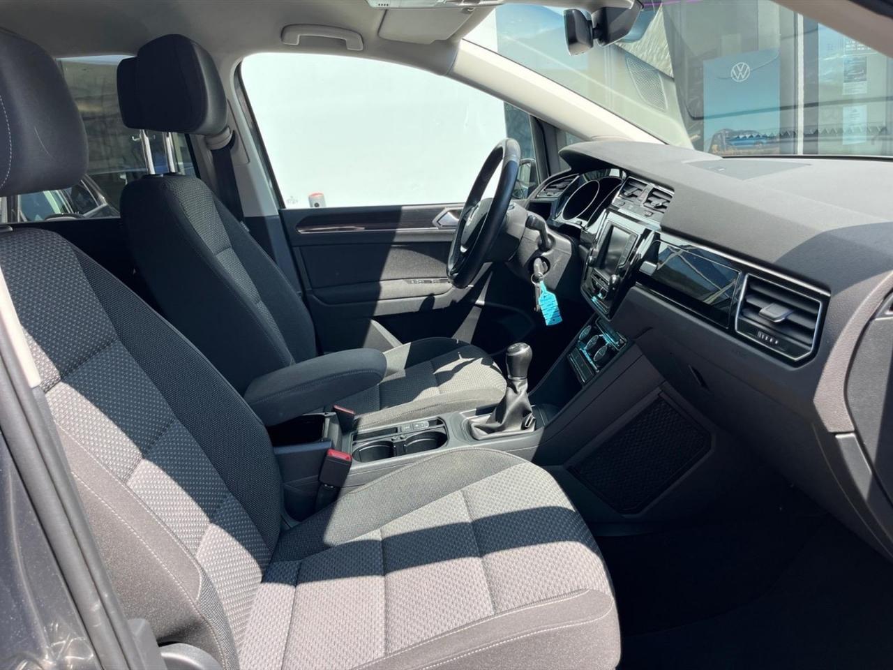 Volkswagen Touran 1.4 tsi business