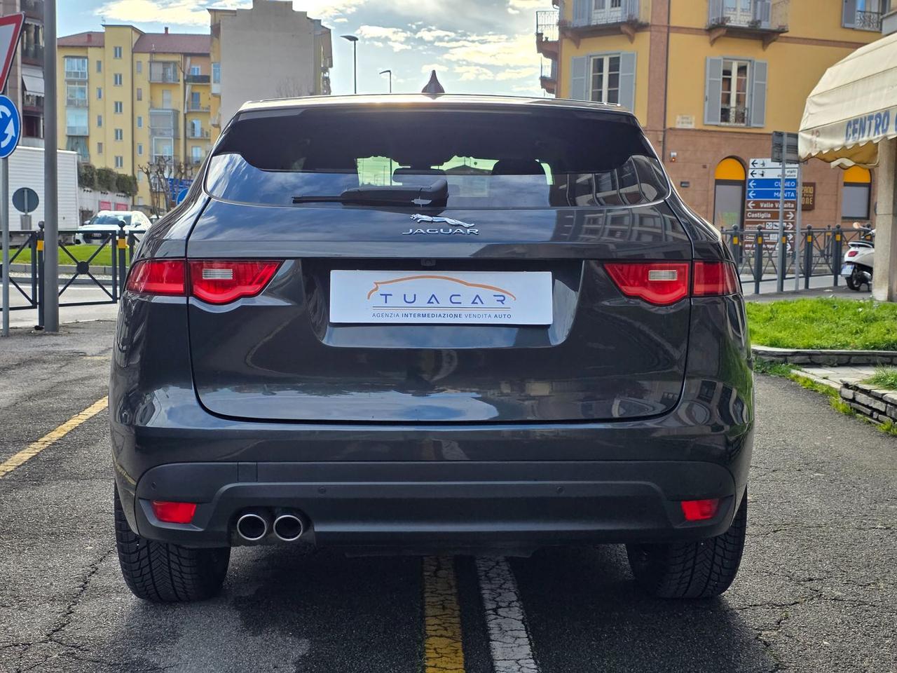 Jaguar F-Pace 2.0 20d Turbo R- #8356