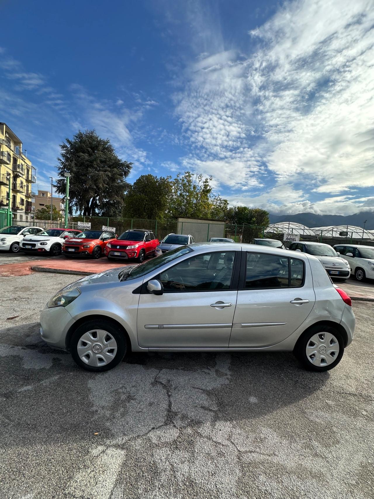 Renault Clio 1.2 16V 5 porte GPL Yahoo!