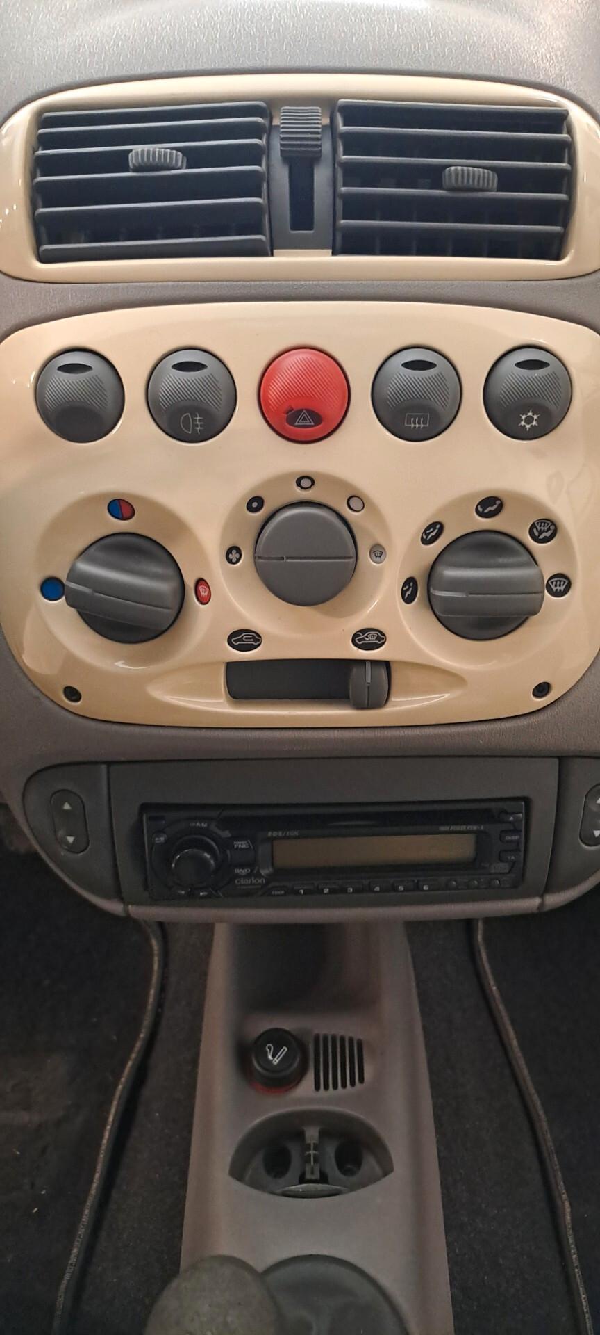 Fiat 600 1.1 50th Anniversary Clima+Servo