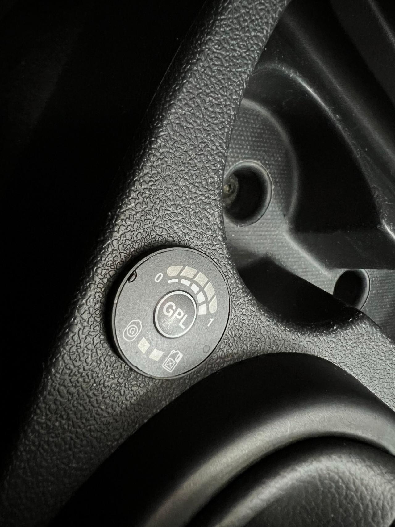 Dacia Duster 1.6 110CV 4x2 GPL Lauréate