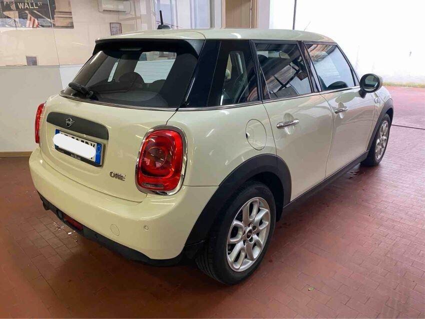 Mini 1.5 One 5 porte ok neopatentati