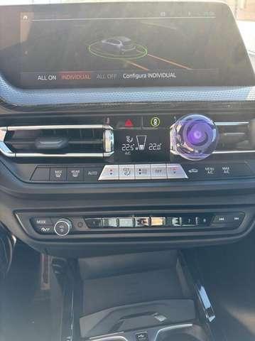 BMW Altro M135 i xDrive NAVI-FULL LED-CAM-19"