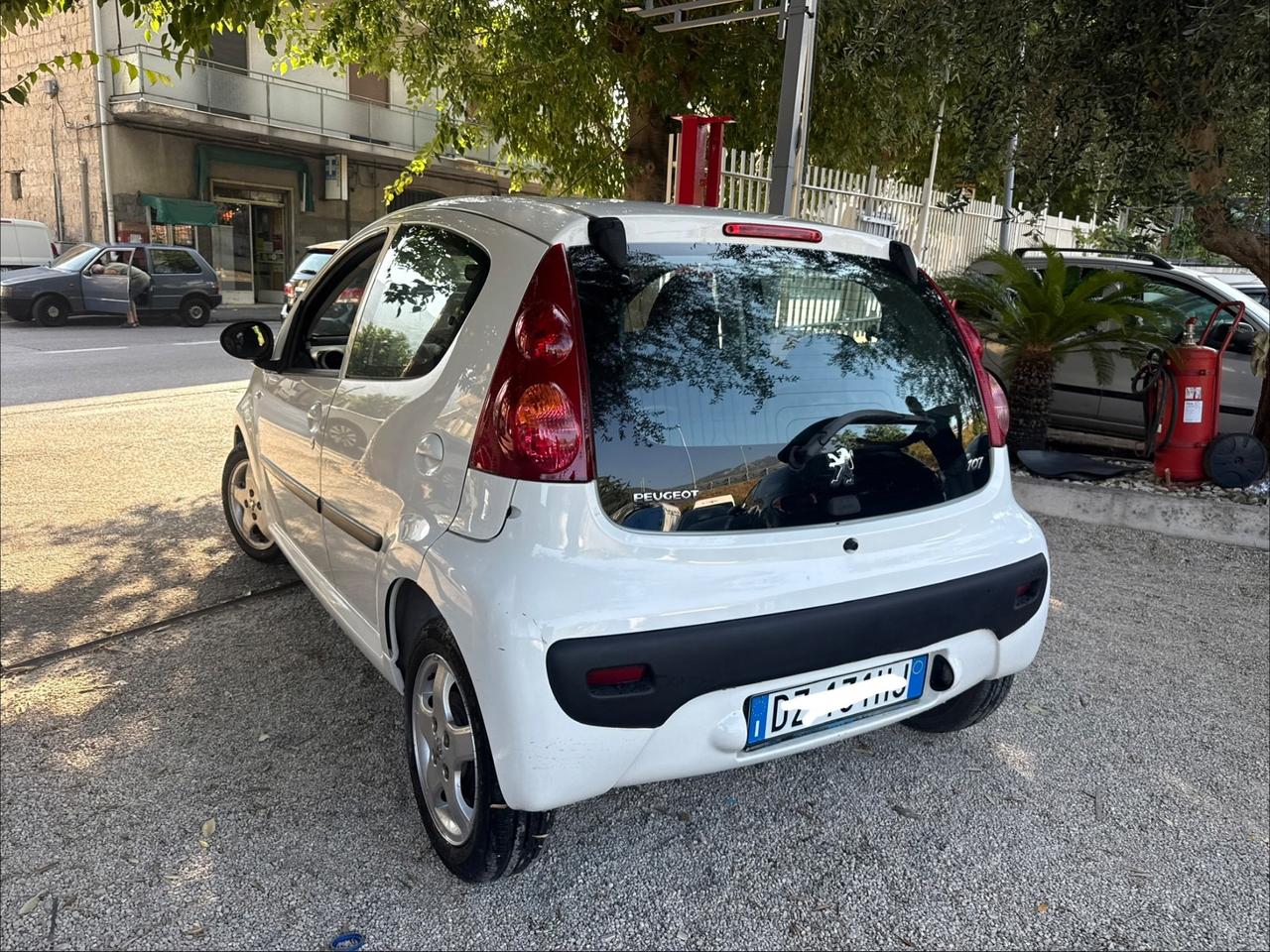 Peugeot 107 1.0 68CV 5p. Sweet Years 2Tronic