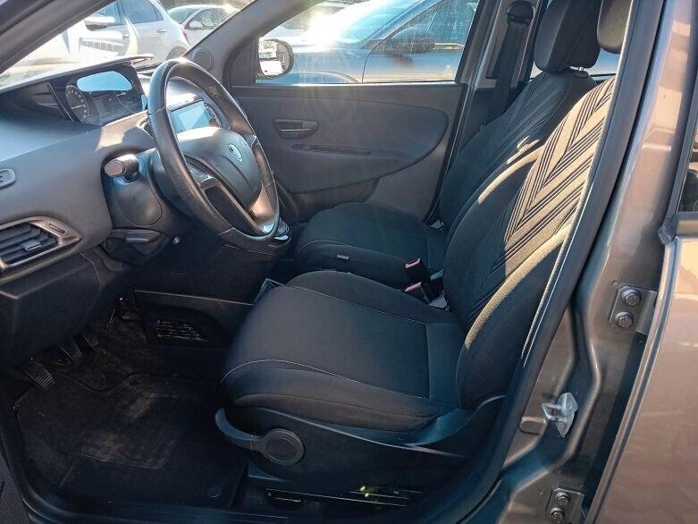 LANCIA YPSILON 1.2 69 CV 5 porte GPL ECOCHIC GOLD UNICO PROPRIETARIO