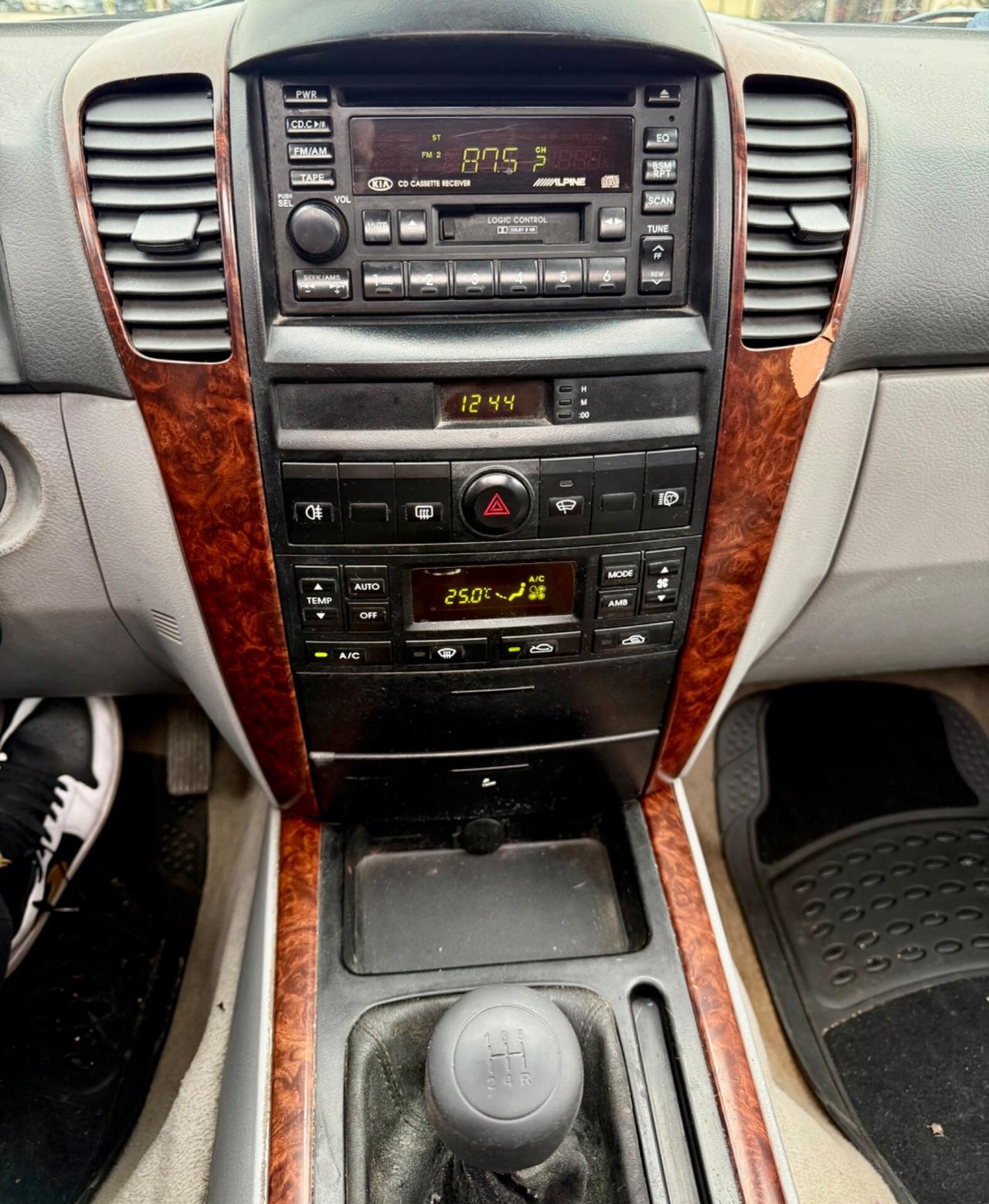 Kia Sorento 4x4 2.5 crdi autocarro 5posti