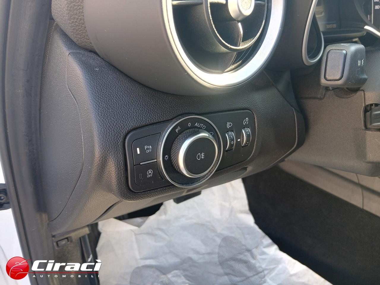 Alfa Romeo Giulia 2.2 Td 160 CV AT8 Business