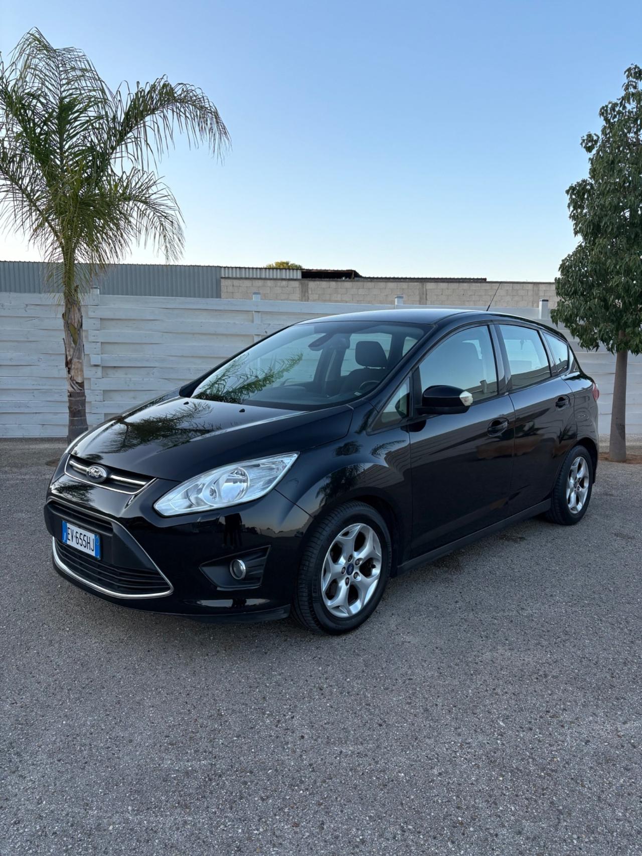 Ford C-Max 1.6 TDCi distribuzione e tagliando appena eseguiti