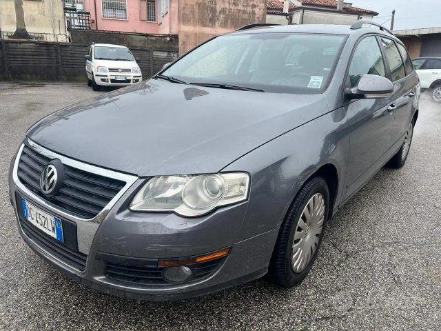 VOLKSWAGEN Passat 1.9 TDI/105CV Trendline