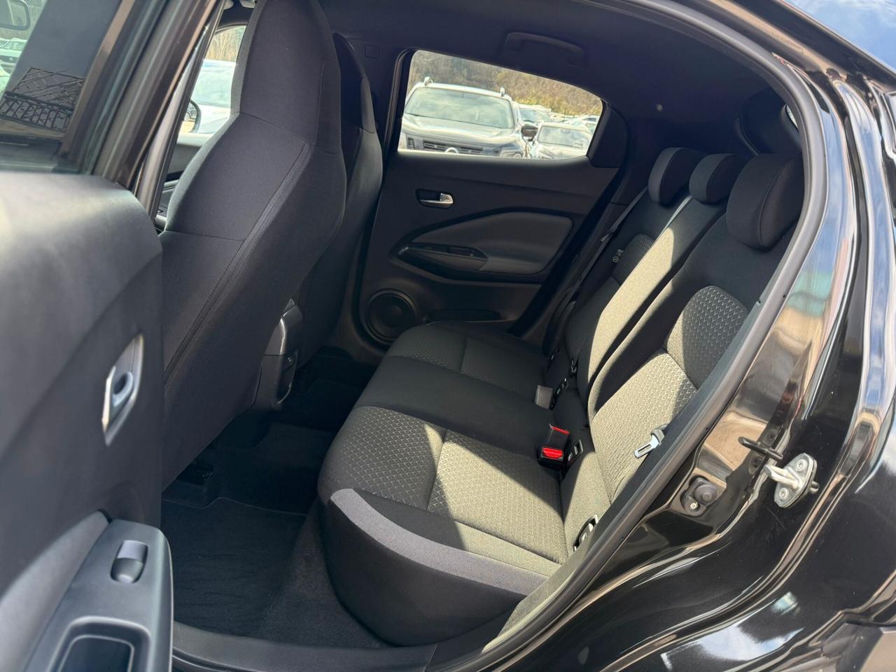 Nissan Juke 1.0 DIG-T 114 CV N-Connecta