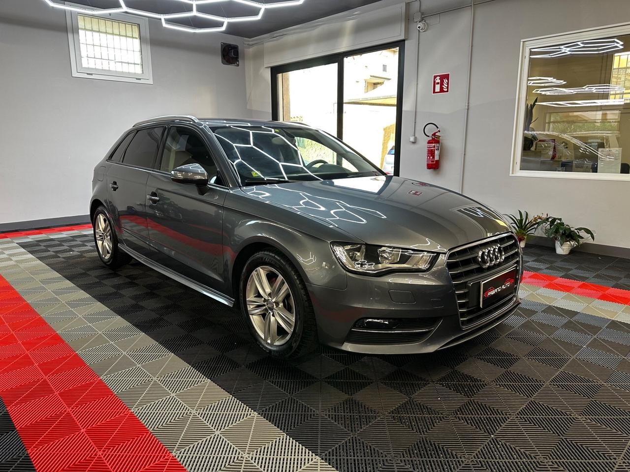 Audi A3 1.6 TDI Attraction - FABIANOAUTO
