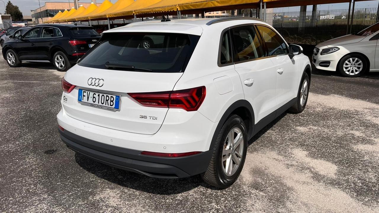 Audi Q3 2.0 TDI 150 CV S tronic line Edition