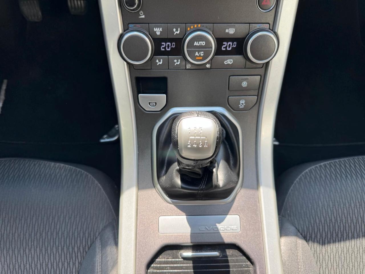 RANGE ROVER EVOQUE 2.0 eD4 5p. SE DYNAMIC