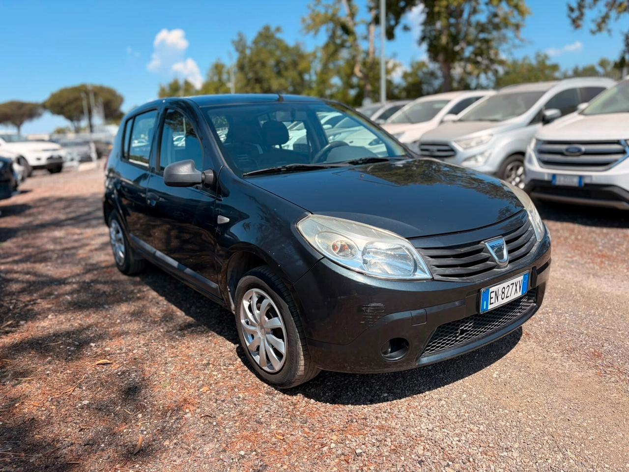 Dacia Sandero 1.2 16V GPL 75CV Embleme