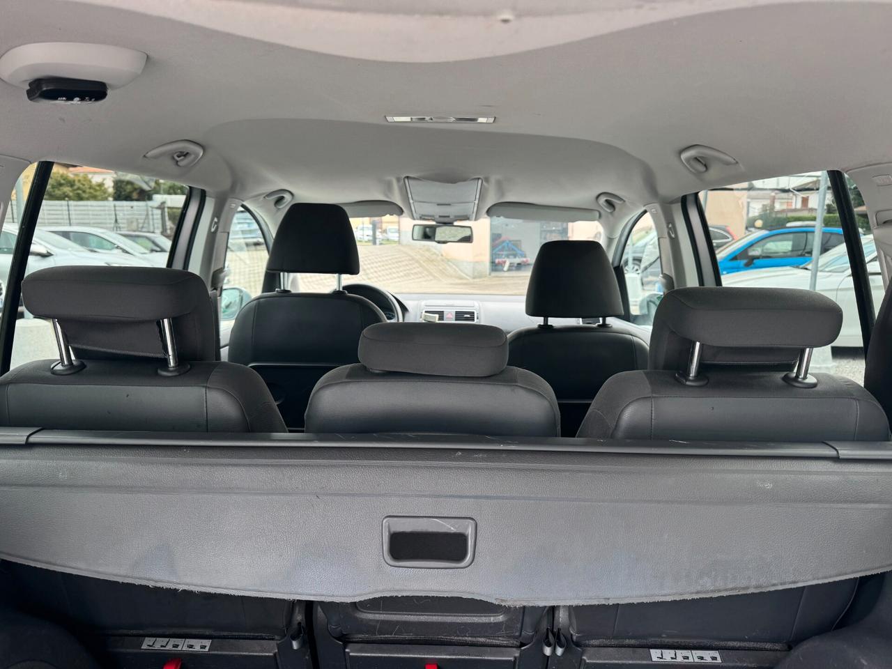 Volkswagen Touran 1.6 TDI DSG Comfortline