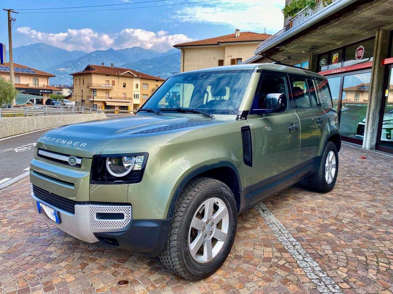 Land Rover Defender 110 2.0 SD4 AWD Auto 7 POSTI