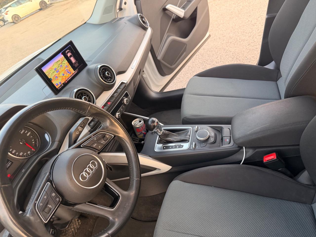 Audi Q2 30 TDI Business Design