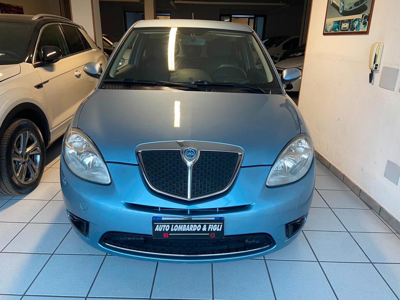 Lancia Ypsilon 1.2 Argento