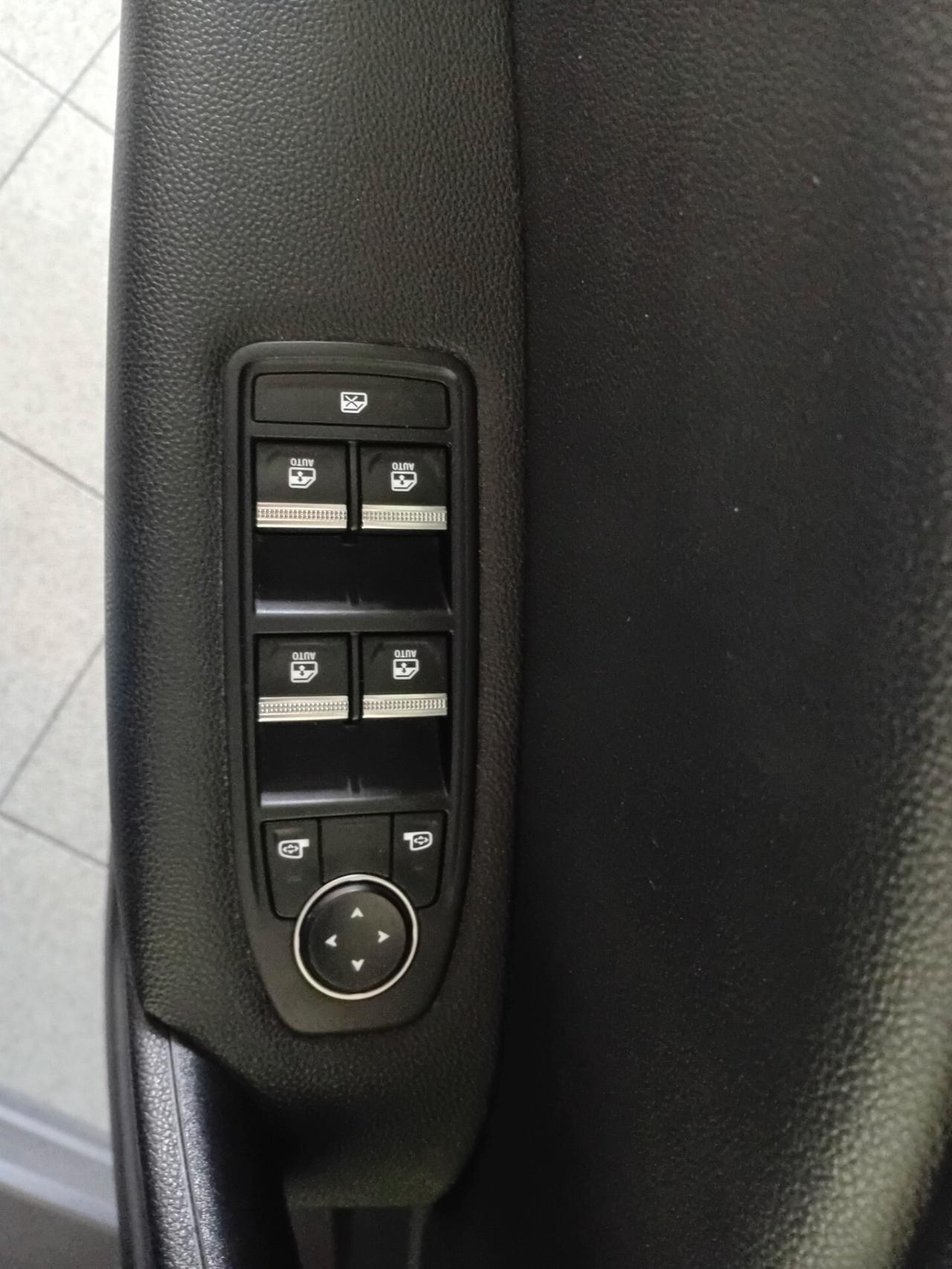 Renault Captur TCe 100 CV GPL FAP Intens