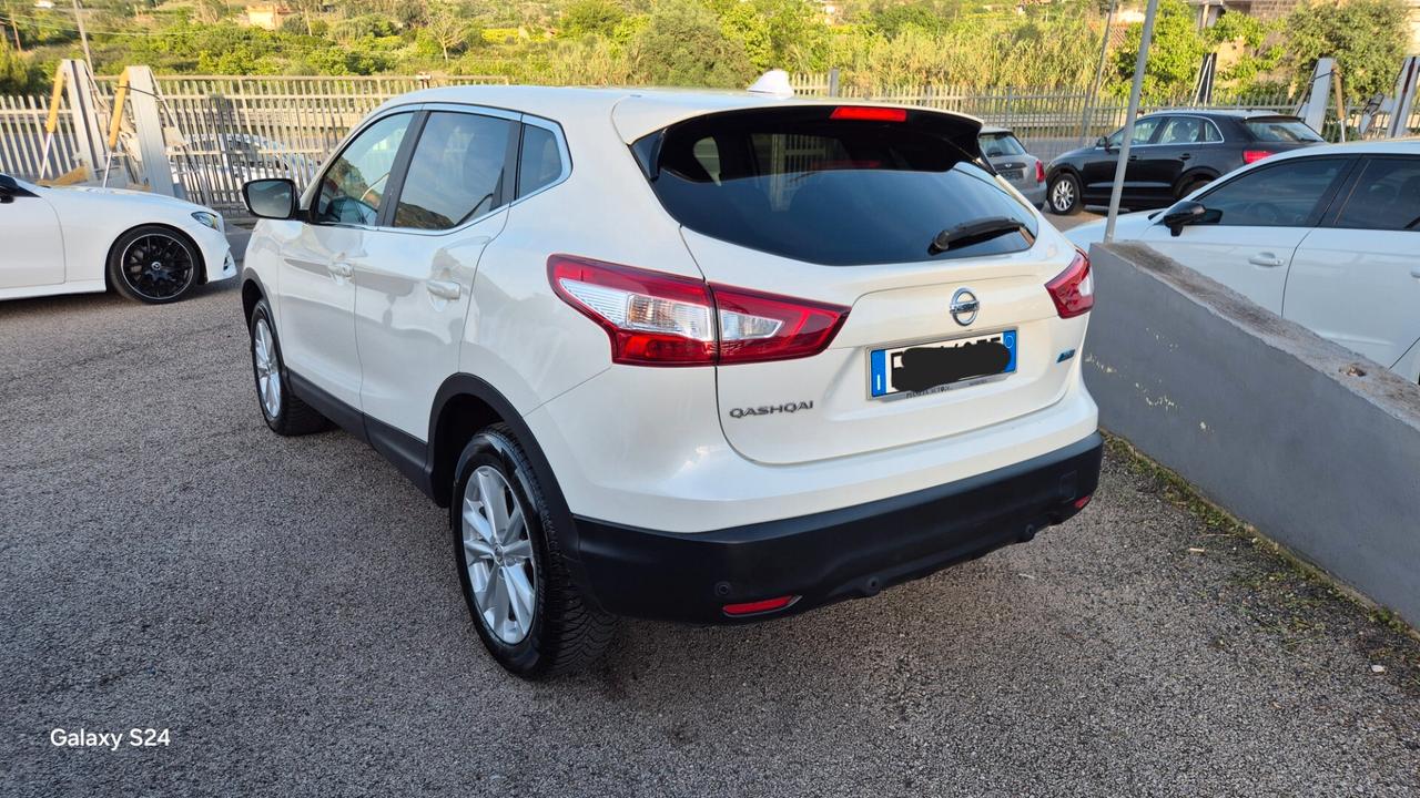 Nissan Qashqai 1.5 dCi 360