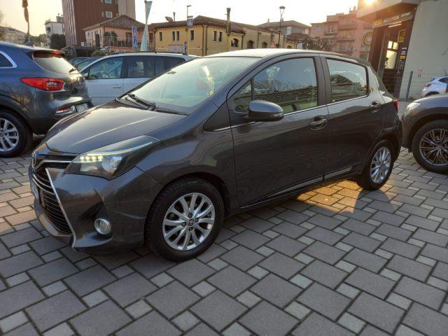 TOYOTA Yaris 1.3 5 porte Lounge