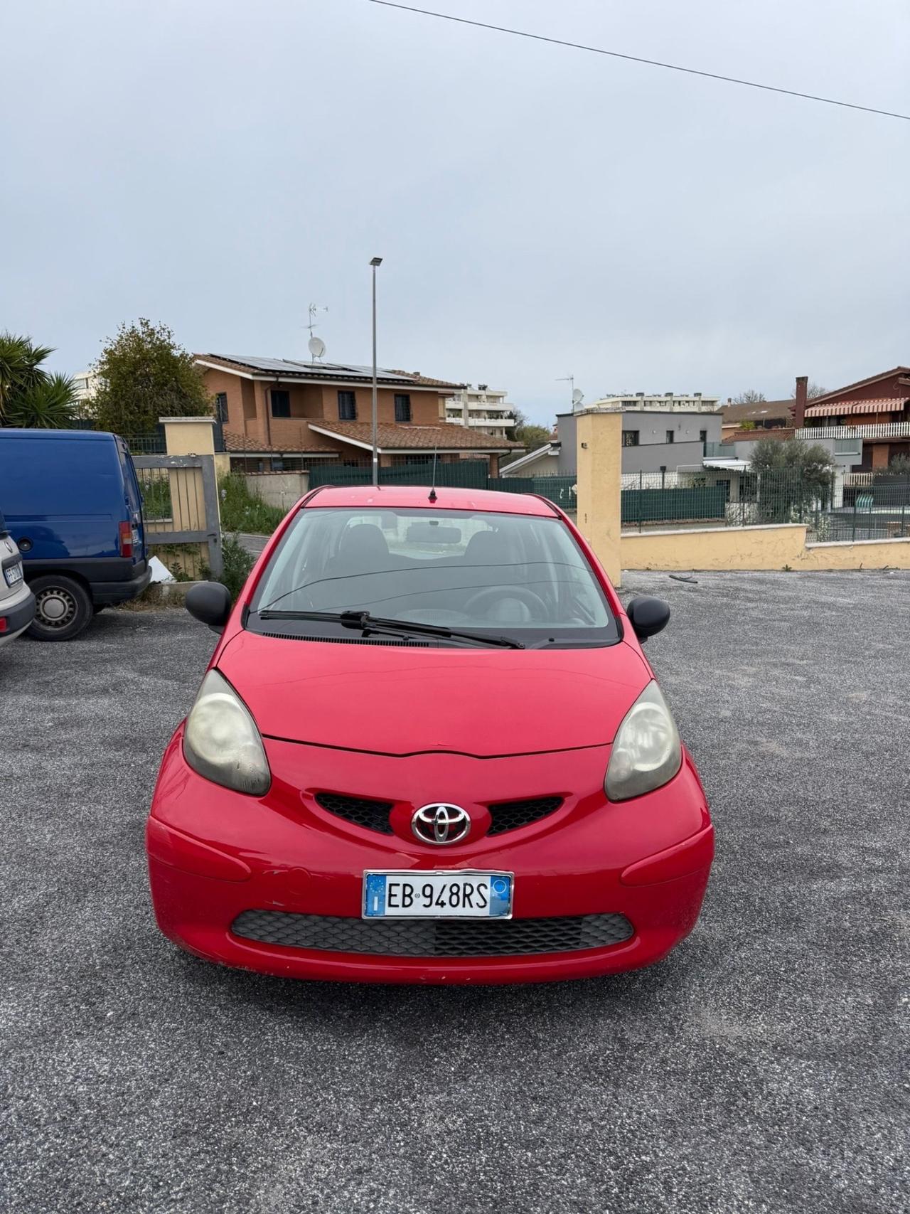 Toyota Aygo 1.0 12V VVT-i 5 porte Sol