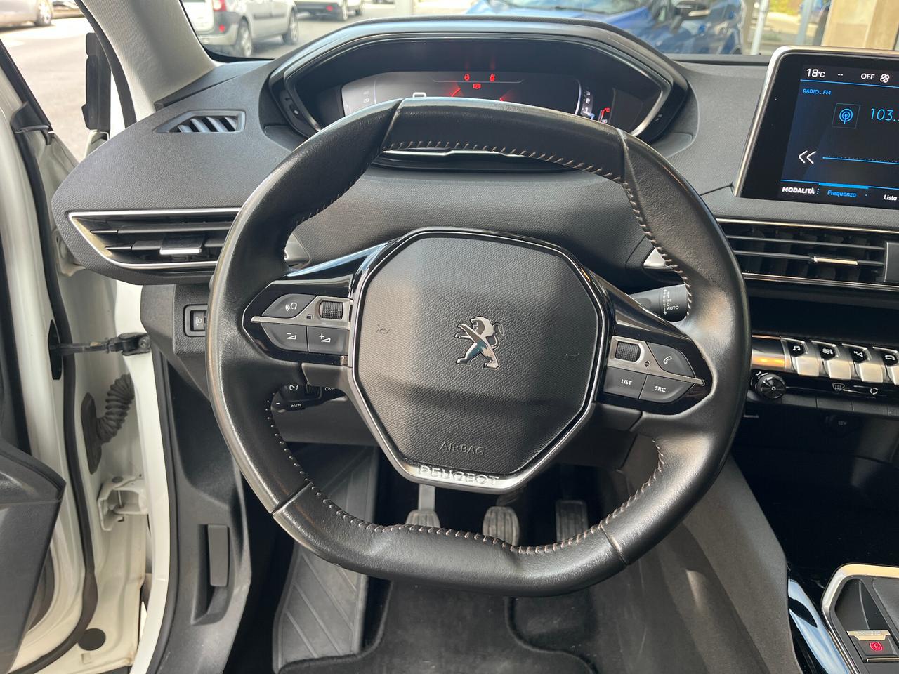 Peugeot 3008 BlueHDi 130 Active Pack -catena maggiorata-