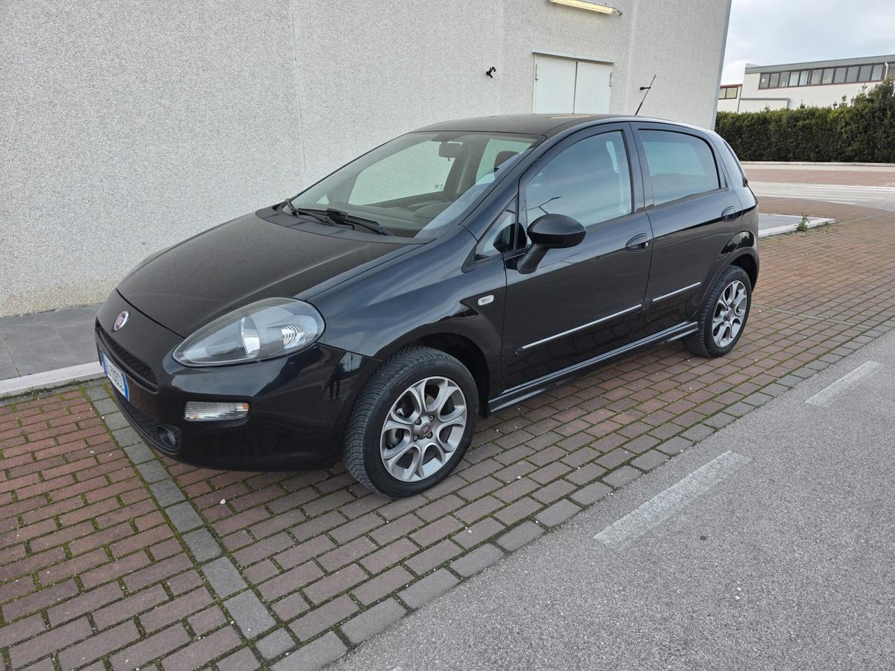 Fiat Punto 1.4 8V 5 porte Natural Power Street