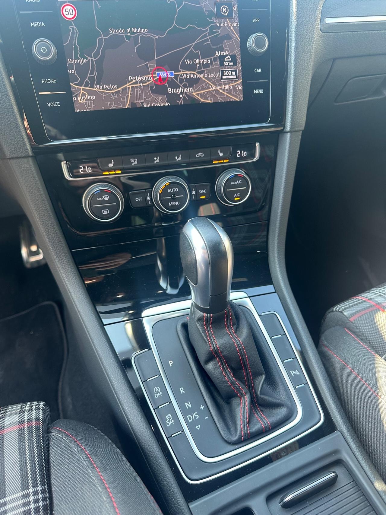 Volkswagen Golf GTI Performance 2.0 245 CV TSI DSG 5p. BMT