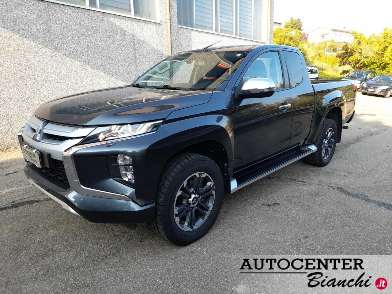 Mitsubishi L200 Club Cab L200 Club cab 2.3d Hurricane 4wd 150cv