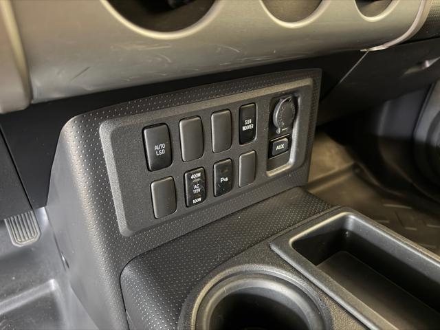 TOYOTA FJ Cruiser 2 WD