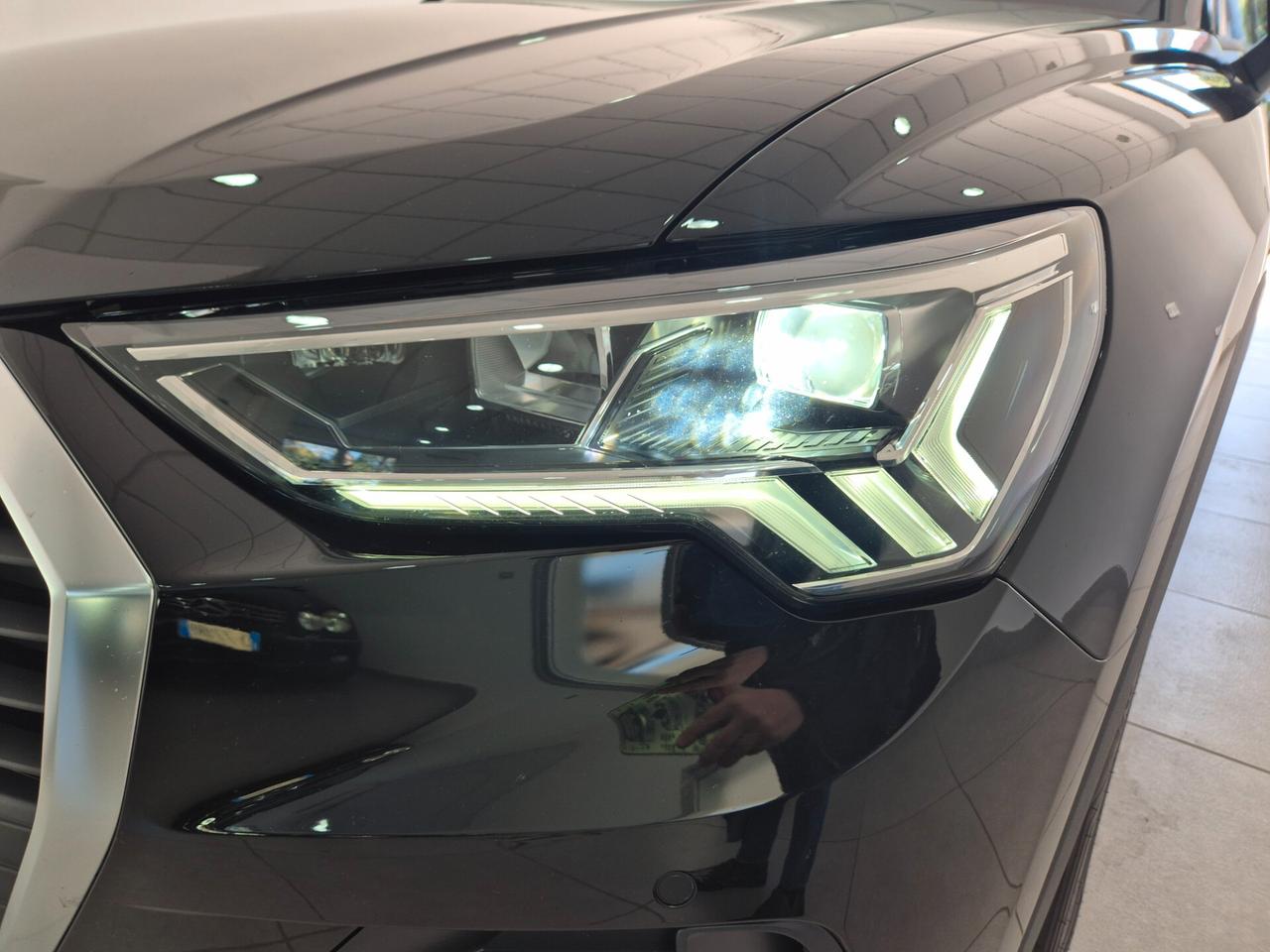 Audi Q3 35 2.0 TDI Business S-tronic