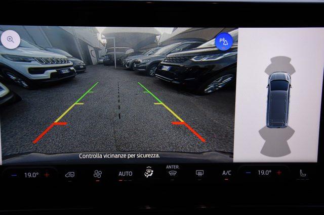 FORD Tourneo Custom 320 2.0 EcoBlue 150CV PL Titanium *9 POSTI*