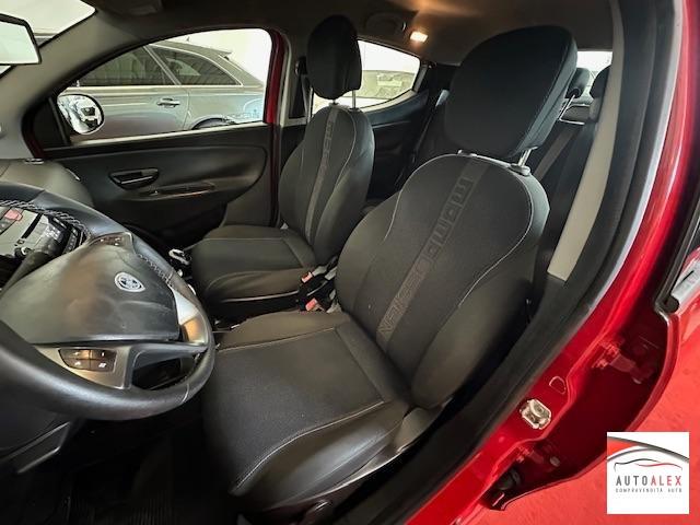 LANCIA - Ypsilon 1.2 8v 5p momo NEOPATENTATI