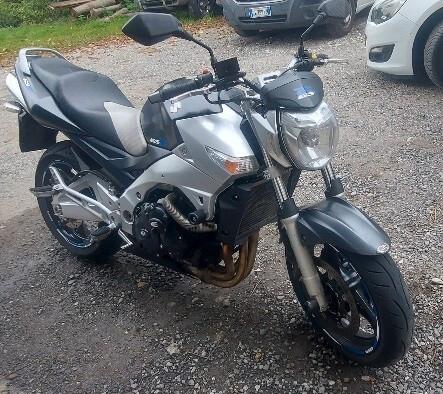 Suzuki GSR 600